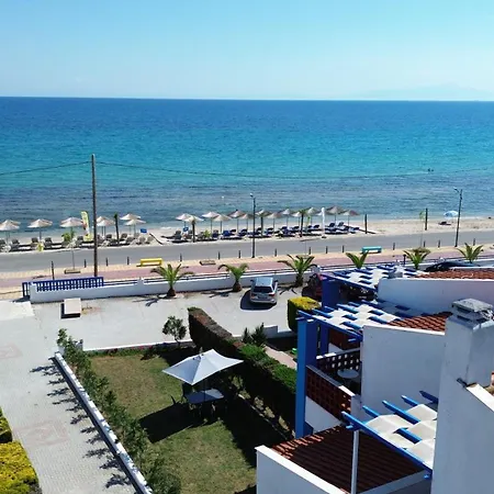 Villa Beachfront Lina *